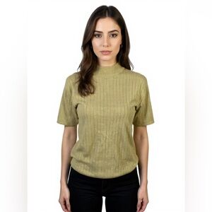 (C-88) San harbor short sleeves womens top size M gold‎ color